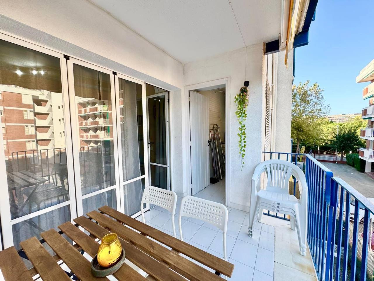 Apartsalou Blau Mari Exteriör bild