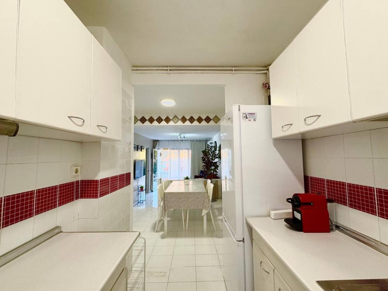 Apartsalou Blau Mari Exteriör bild